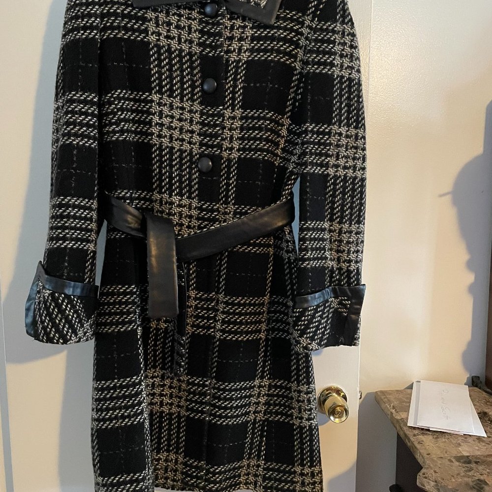 Women's Wool Coat by Roth Furs